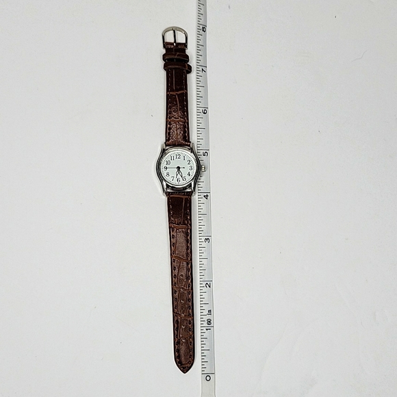 Calvin Hill Silver/White and Brown Easy Reader Women's Watch - Picture 3 of 4